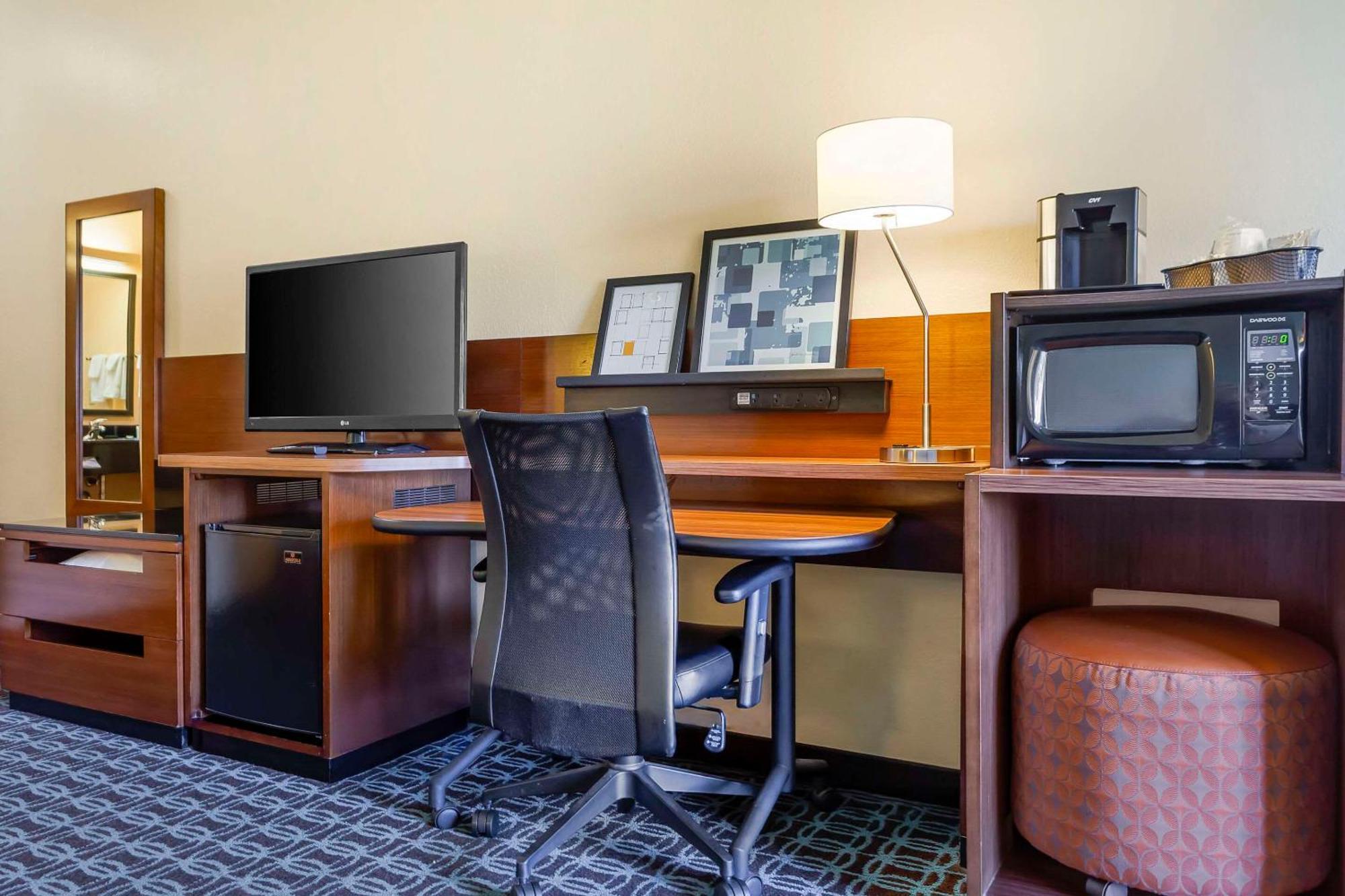 Comfort Inn & Suites Green Bay Stadium Area Buitenkant foto