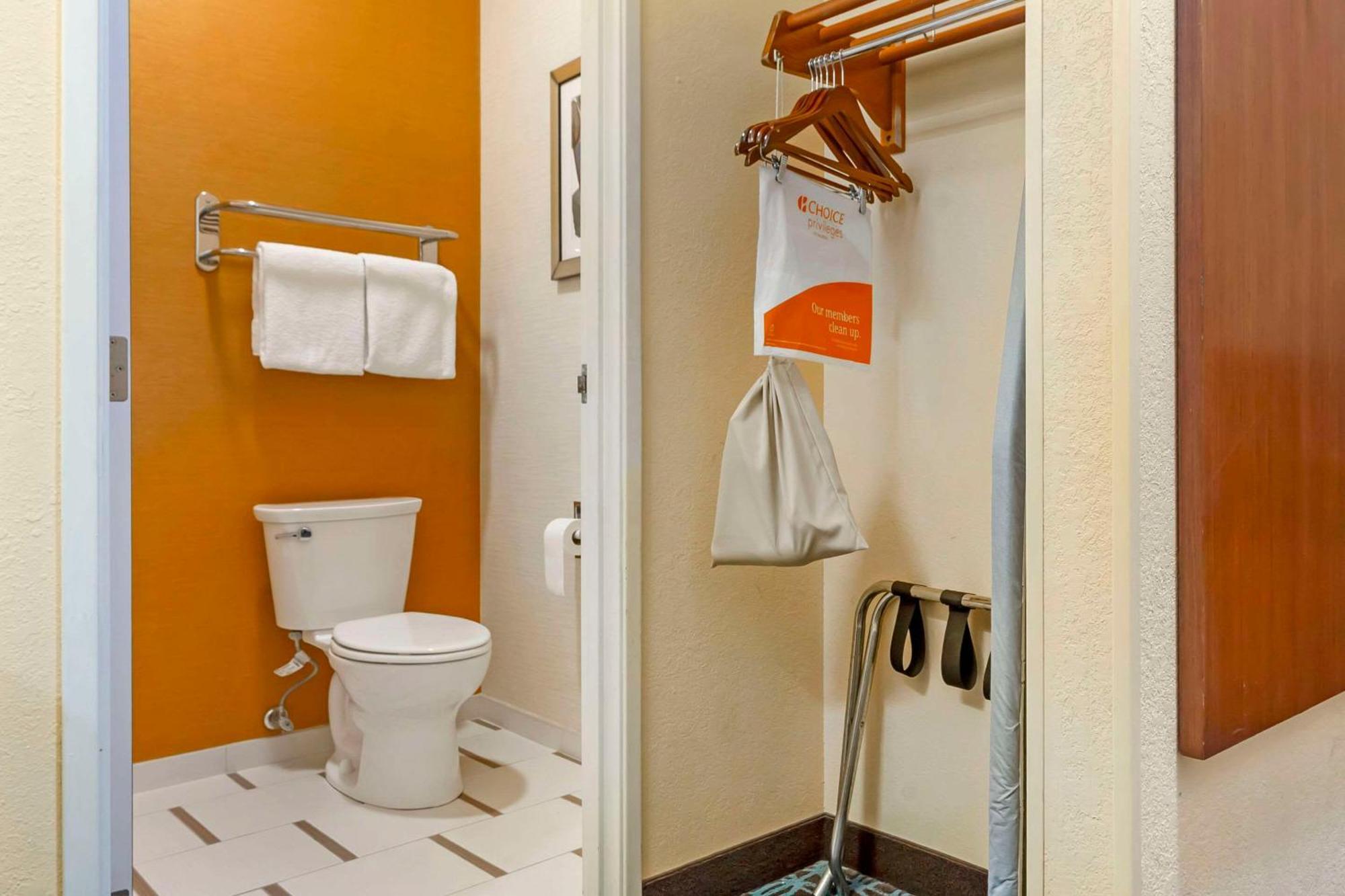 Comfort Inn & Suites Green Bay Stadium Area Buitenkant foto