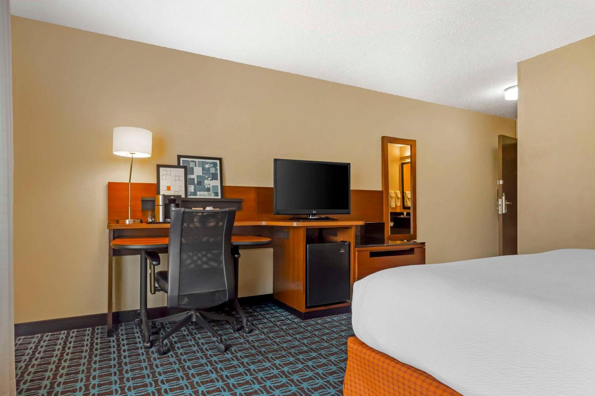 Comfort Inn & Suites Green Bay Stadium Area Buitenkant foto