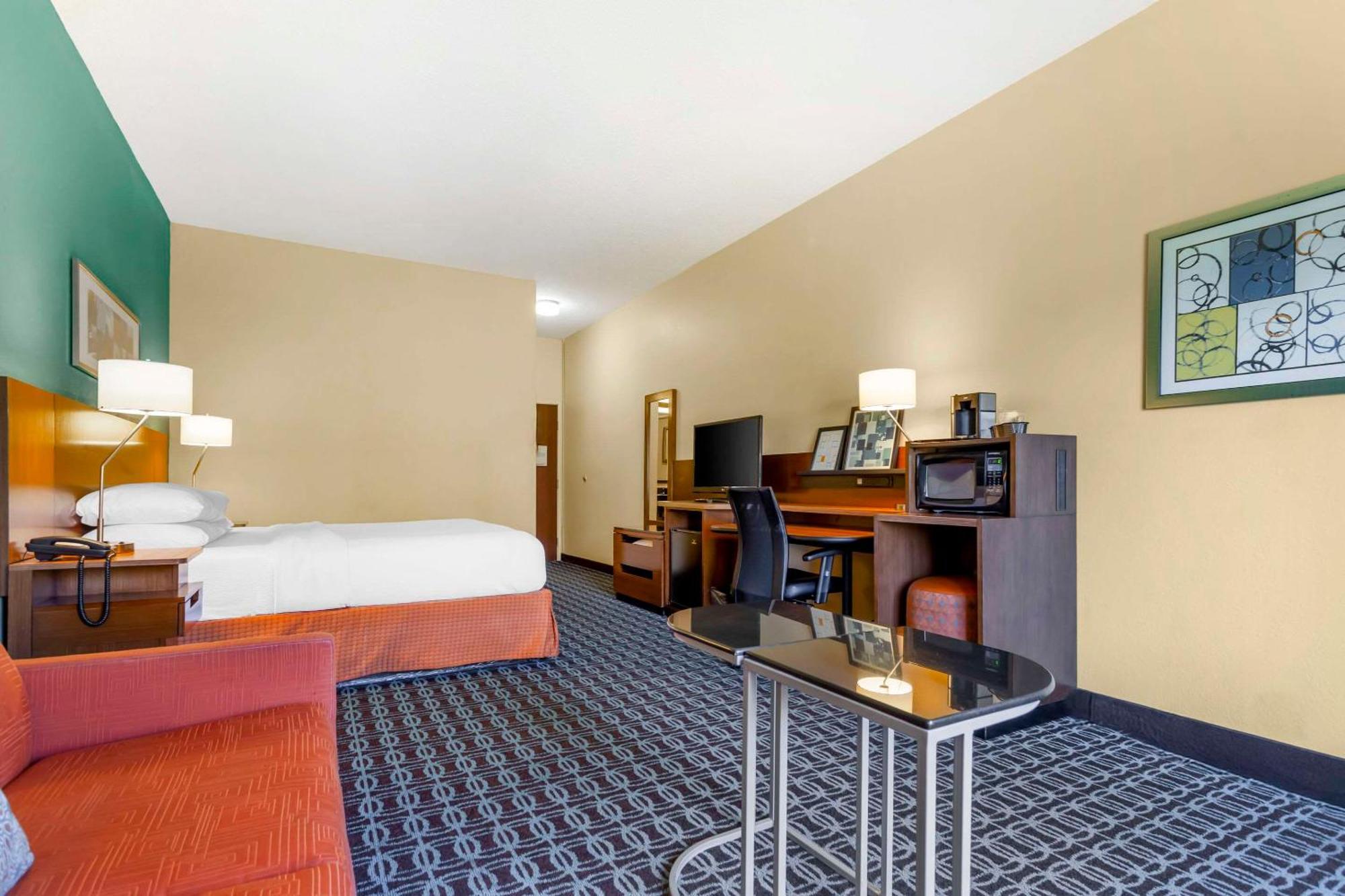 Comfort Inn & Suites Green Bay Stadium Area Buitenkant foto
